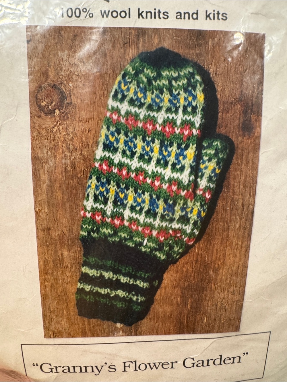 Granny's Flower Garden Green Patterned Knit Mittens